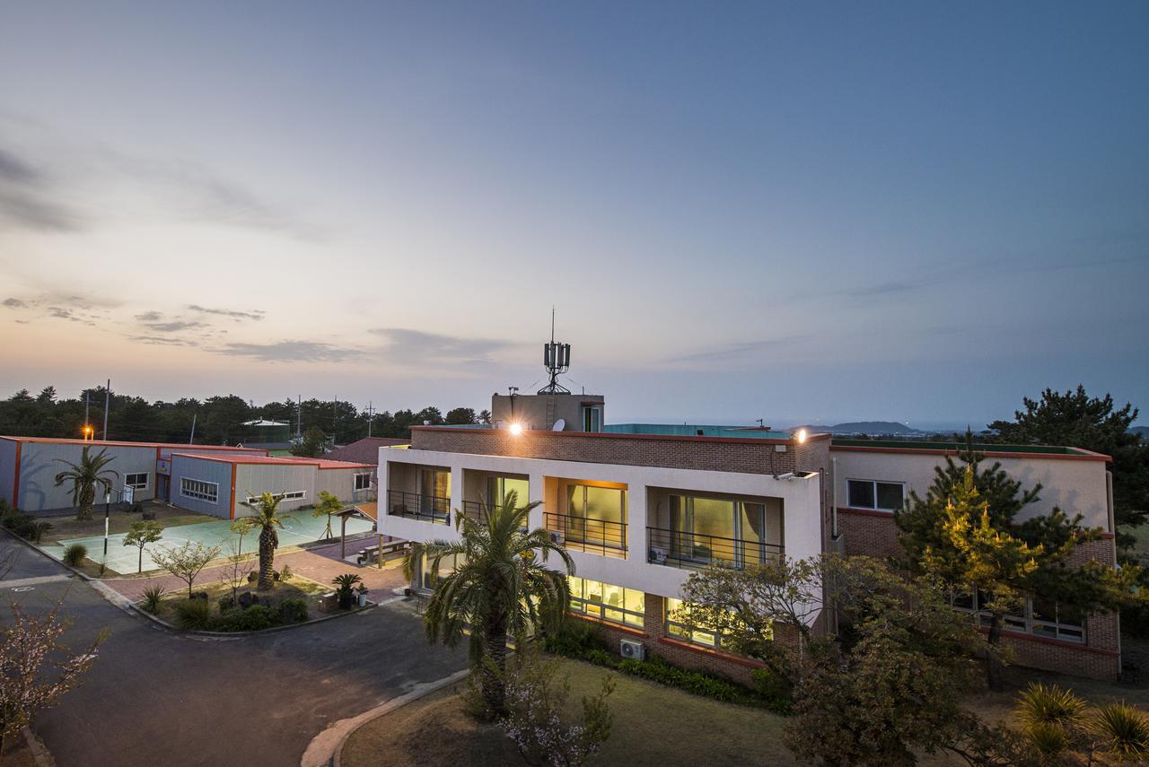 Jeju Youth Hostel Экстерьер фото