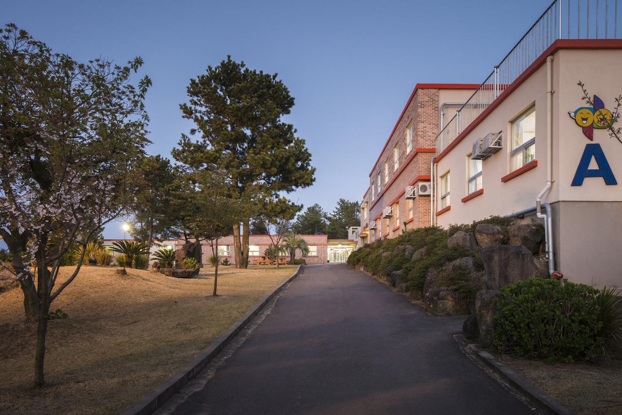 Jeju Youth Hostel Экстерьер фото