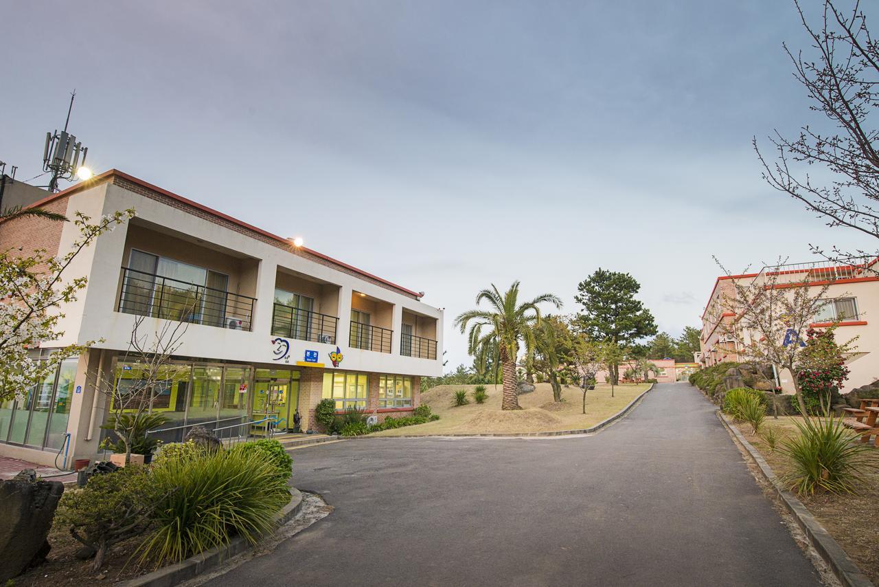 Jeju Youth Hostel Экстерьер фото